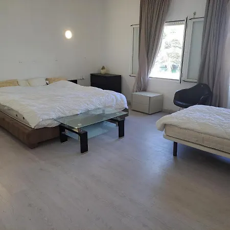 Private Suites In Huge Penthouse 1St Line Puerto Banus, Incredible Views, Jacuzzis Marbella Exterior foto
