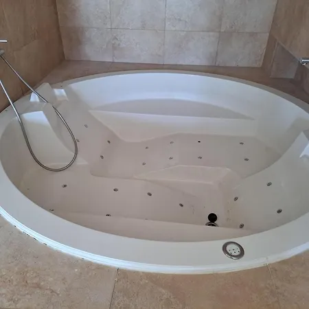 Private Suites In Huge Penthouse 1St Line Puerto Banus, Incredible Views, Jacuzzis Marbella Exterior foto